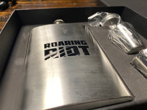 Roaring Riot Flask Set